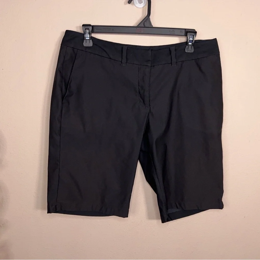 Size 8 Nike Womens Golf Shorts Black Athletic Activewear Outdoor Lightweight
